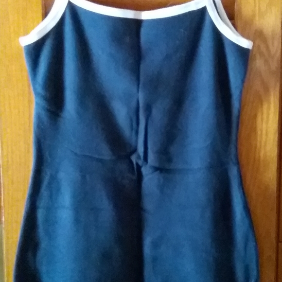 Beach coverup - Picture 3 of 3